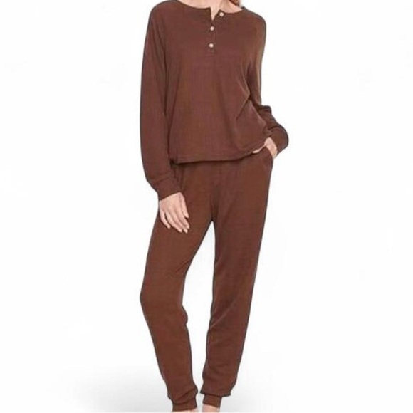 Victoria's Secret Other - Victoria's Secret brown Waffle Henley & Jogger Set